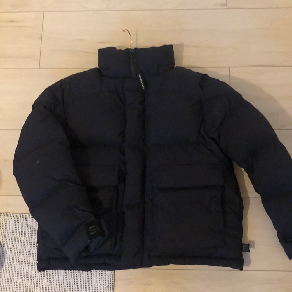 ARITZIA BLACK Super Duper Puff - Picture 14 of 15